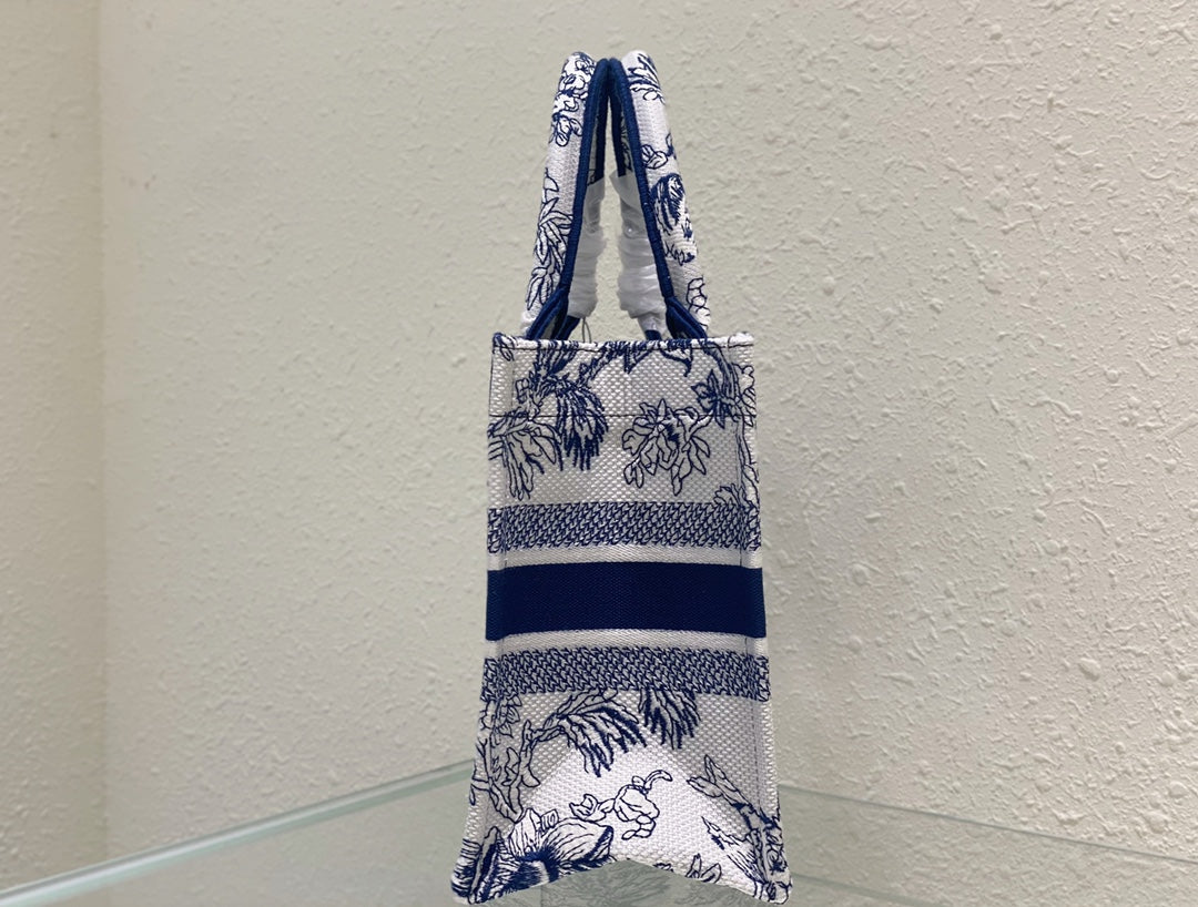 DIOR Small Book Tote 26.5cm Jardin Botanique Blue