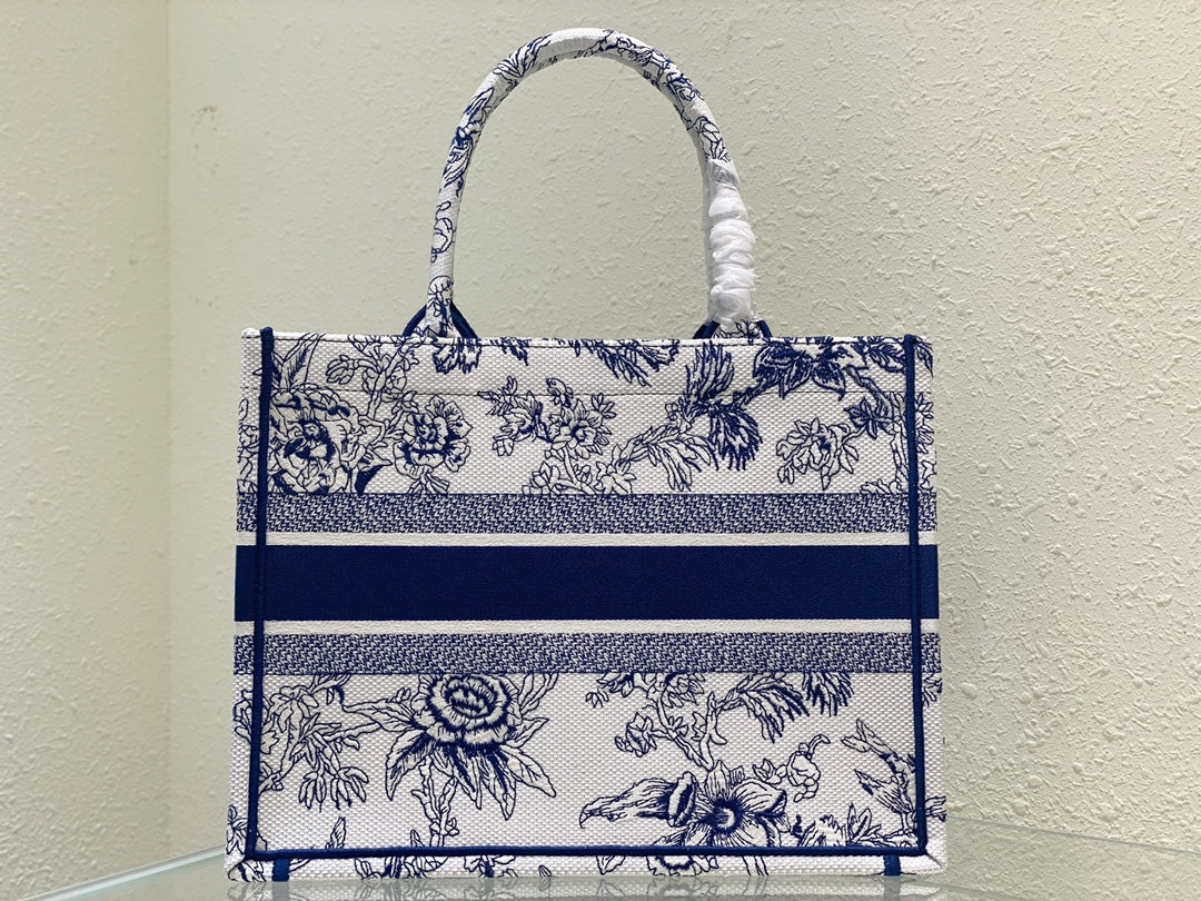 DIOR Medium Book Tote 36cm Jardin Botanique Blue
