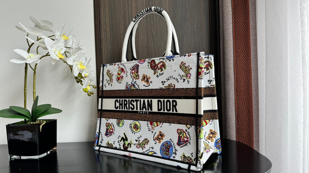 DIOR Medium Book Tote 36cm White Multicolor Dragon Zodiac Embroidery