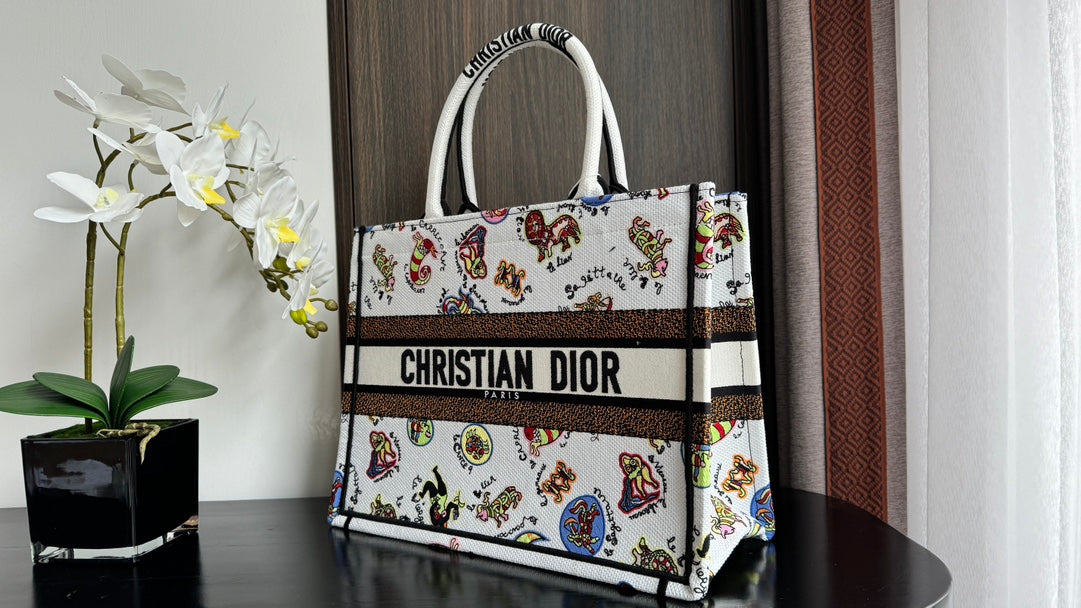 DIOR Medium Book Tote 36cm White Multicolor Dragon Zodiac Embroidery