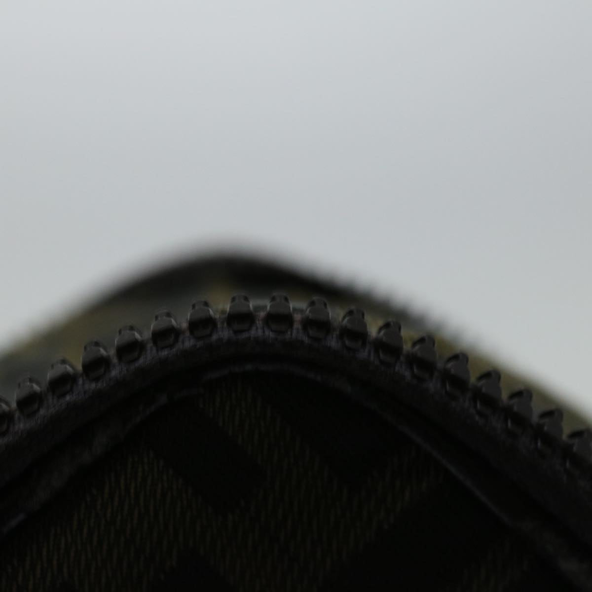 FENDI Zucca Canvas Vanity Hand Bag Brown Blackyb514