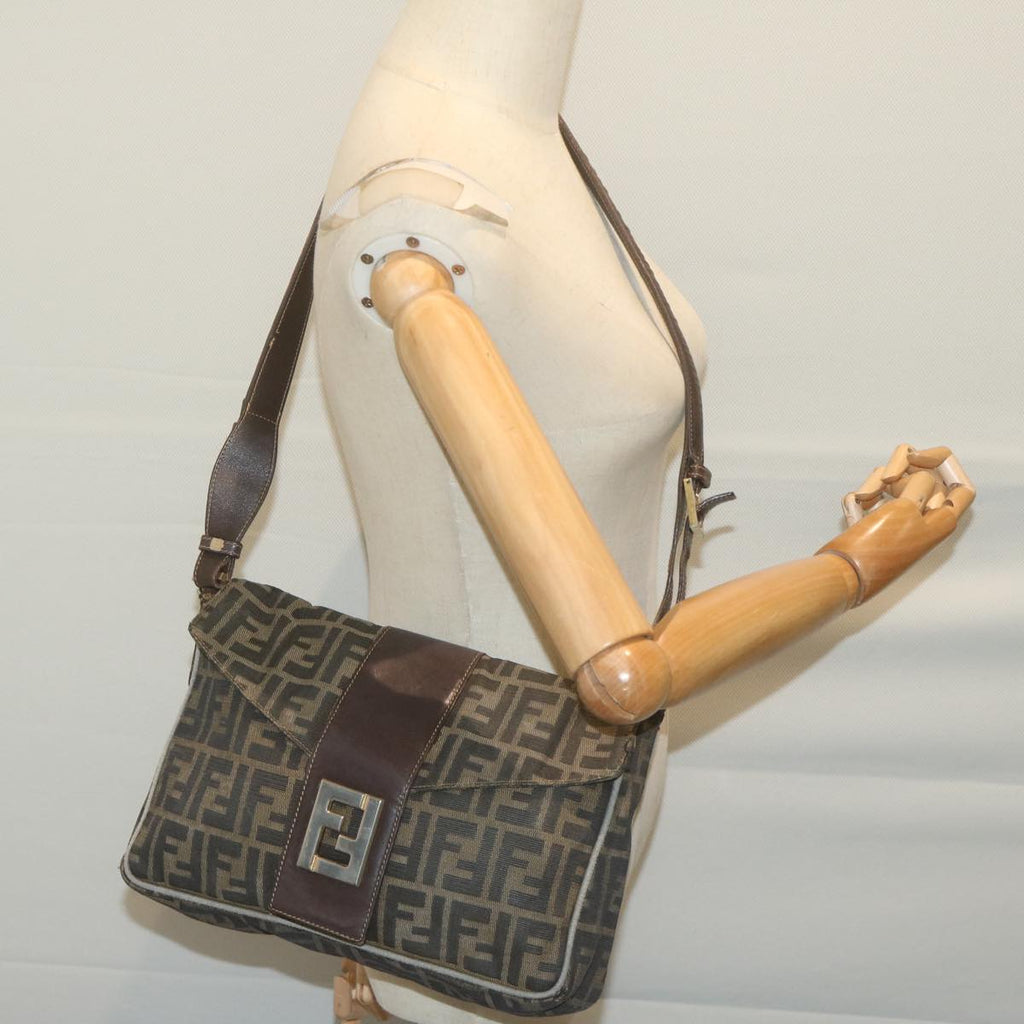 FENDI Zucca Canvas Shoulder Bag Black Brownyk10698