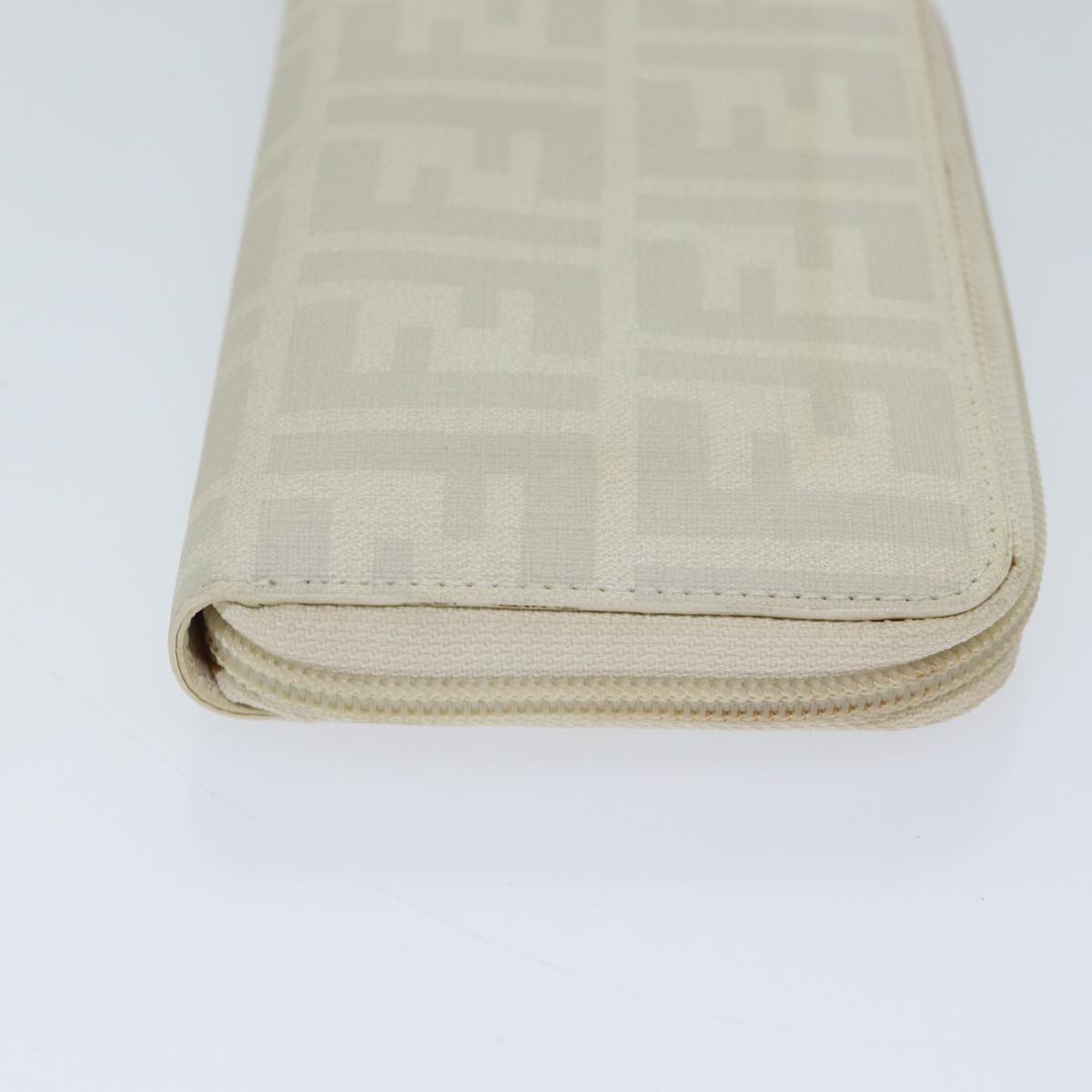 FENDI Zucca Canvas Long Wallet Whiteyk11469