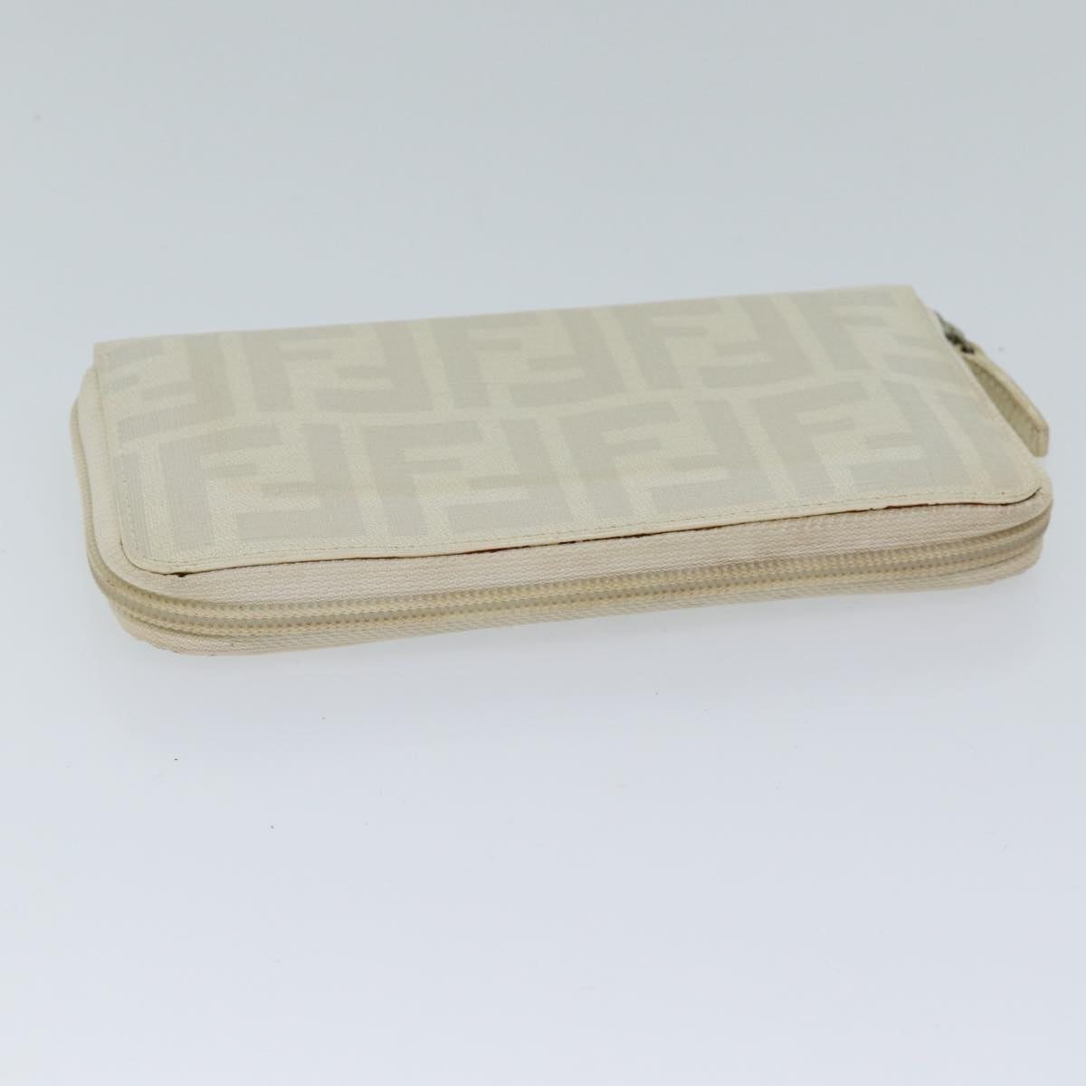 FENDI Zucca Canvas Long Wallet Whiteyk11469