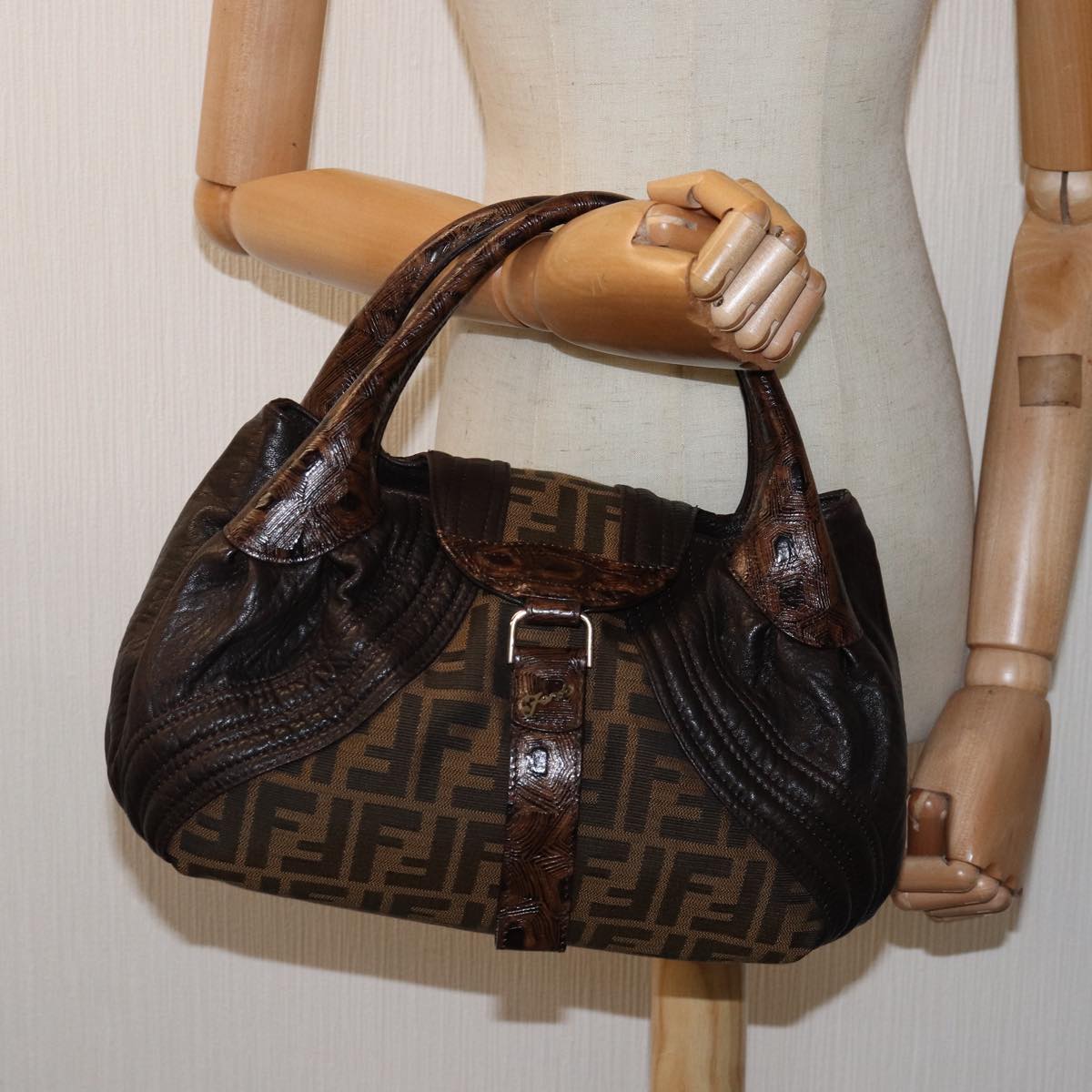 FENDI Zucca Canvas Spy bag Hand Bag Brown Blackyk12800