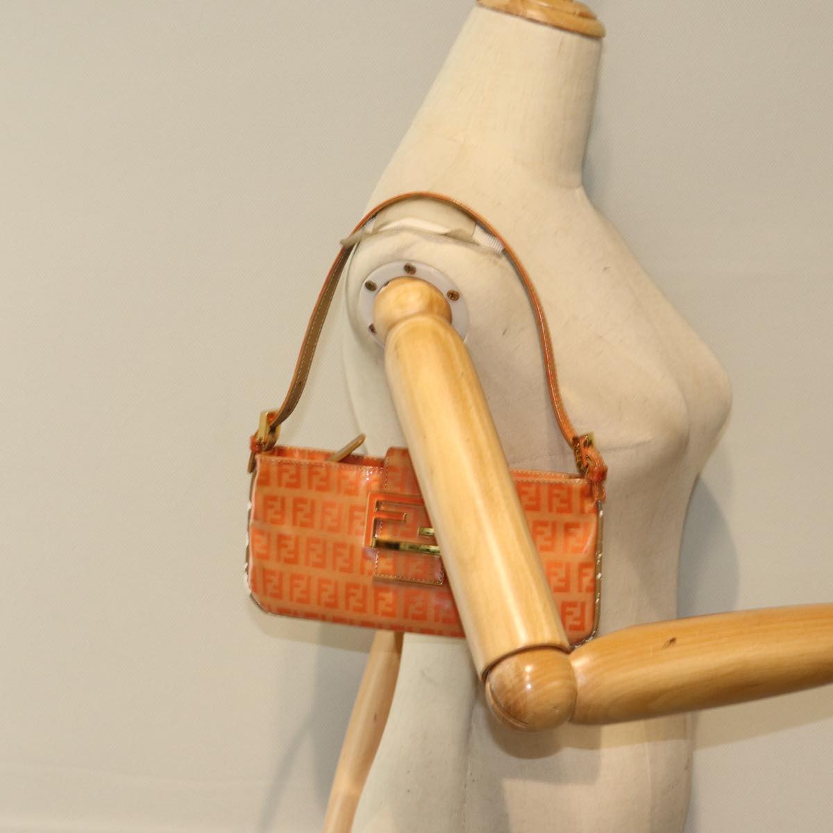 FENDI Mamma Baguette Zucchino Shoulder Bag Enamel Orangeyk13461