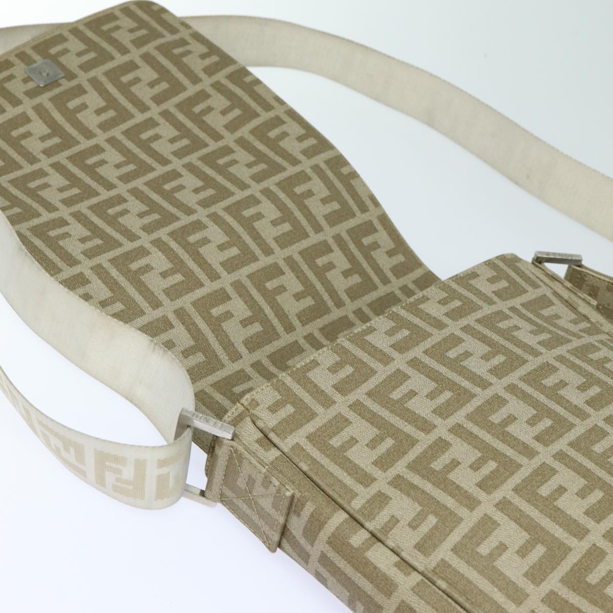 FENDI Zucca Canvas Shoulder Bag Beigeyk13683