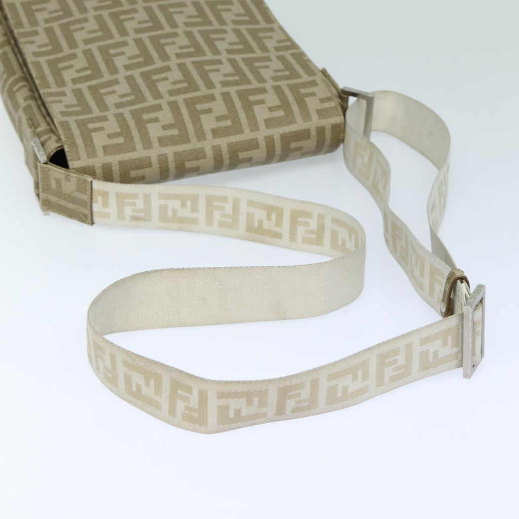 FENDI Zucca Canvas Shoulder Bag Beigeyk13683