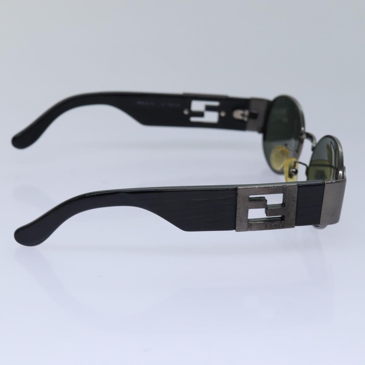 FENDI Sunglasses Blackyk13786