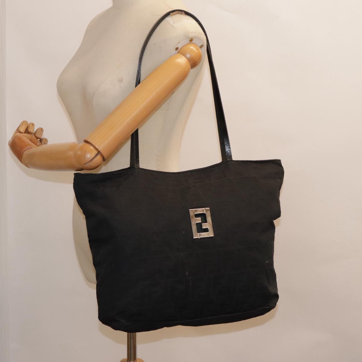 FENDI Zucca Canvas Tote Bag Silver Blackyk15009